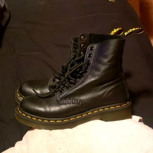Doc Marten size 5 boots